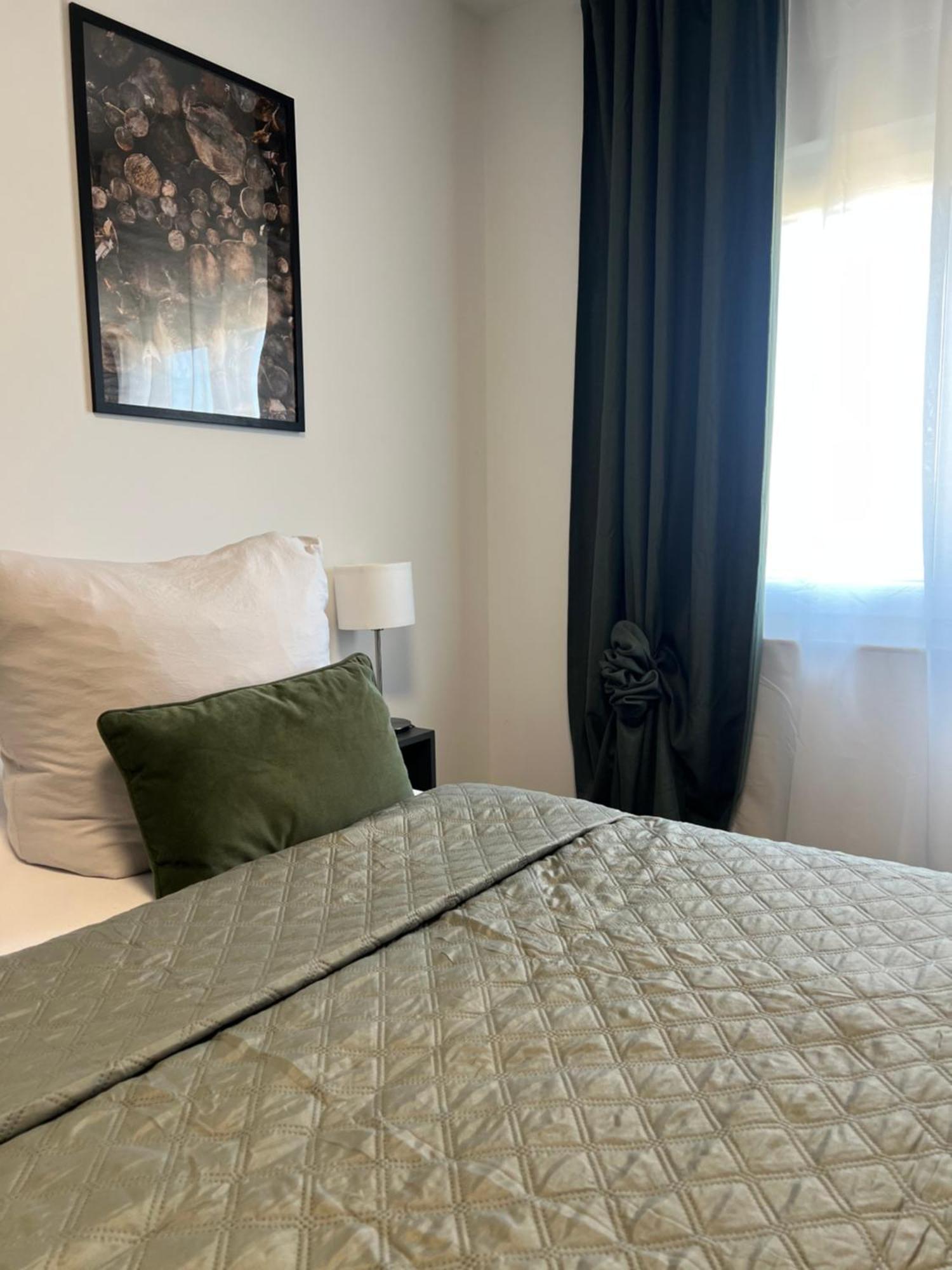 Midami 24H Hotel Self-Checkin 施瓦瑙 外观 照片